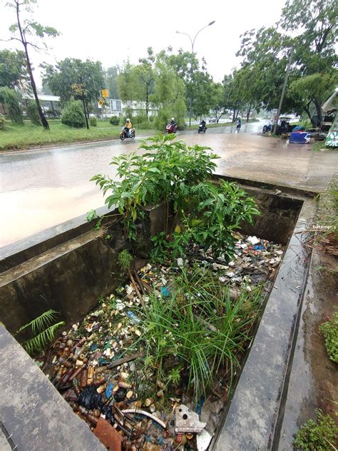 Ada Titik Banjir Di Batam Drainase Induk Banyak Kolaps Metropolis