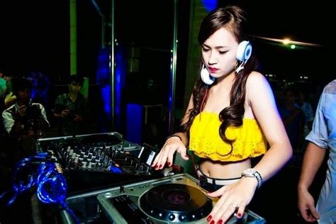 Ngắm Nhìn Hình Ảnh Hot Girl DJ Đẹp Và Gợi Cảm Nhất