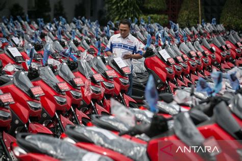 Pembagian Motor Dinas Baru Bagi Lurah Dan Kepala Desa Di Wonogiri