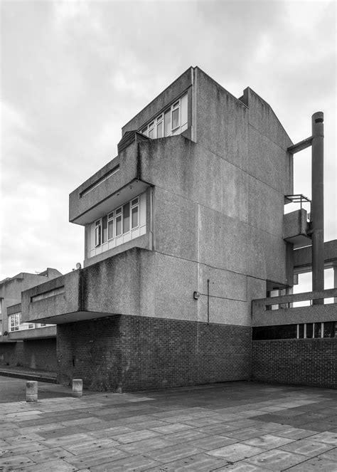 Thamesmead - Simon Phipps