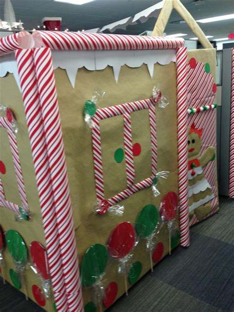 Pin By Brandi Green On Xmas Fun Office Christmas Decorations