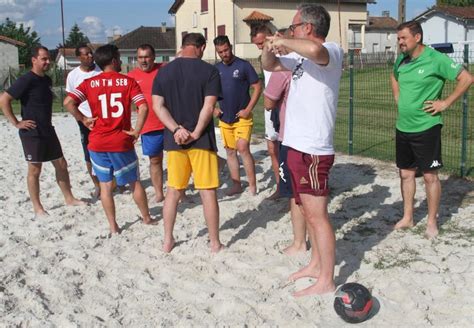 Un recyclage déducateurs par la découverte du Beach Soccer DISTRICT