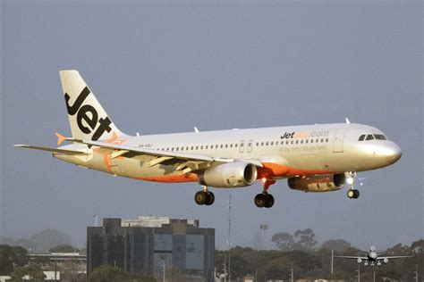 SF VH VQJ JETSTAR A320 232 ADL 19 JUN 21 05 Simon Freeman Flickr