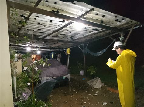 Chuva De Gelo Deixa Mais De Pessoas Desalojadas Em Barbacena Veja