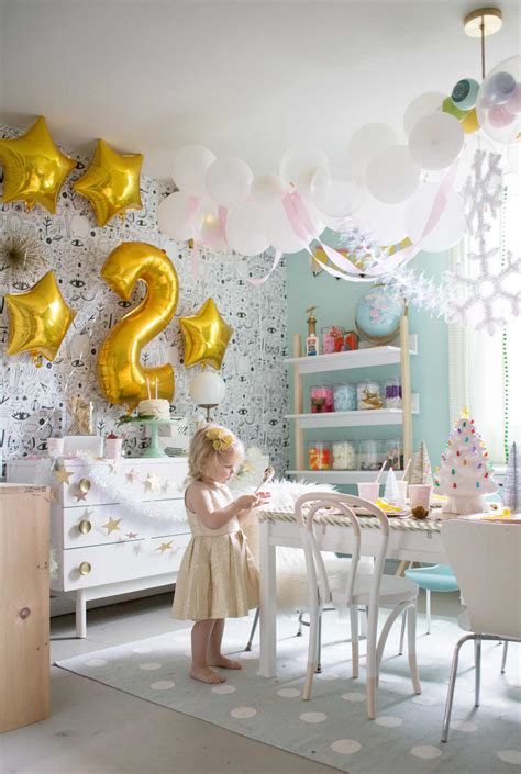 Easy Golden Birthday Party Ideas - Lay Baby Lay