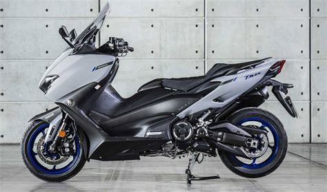 Tampil Lebih Sporty Dan Modern Yamaha Tmax Siap Mengaspal Di