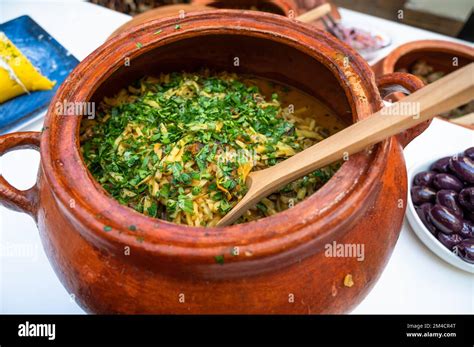 Plato Tradicional Peruano Andino De Origen Inca Olluquito Con Charqui Carne De Alpaca Seca Y