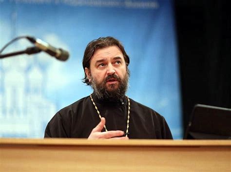 Можно ли идти на Причастие, если болен? Рассказал протоиерей Андрей ...