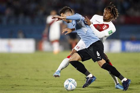 VIDEO Le convenía a la Roja El polémico gol que no le cobraron a