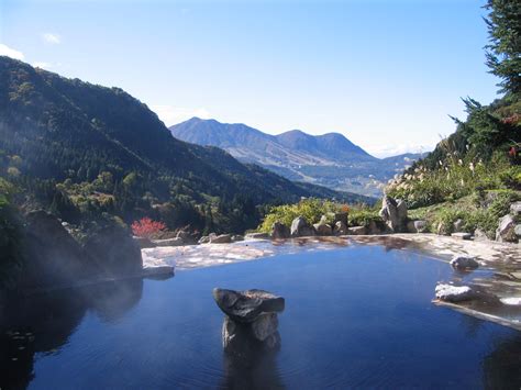 Outdoor Japan Magazine Issue The Naked Stranger Maguse Onsen