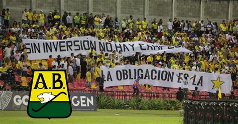 Hinchas Del Atlético Bucaramanga Invadieron La Cancha Y El Equipo