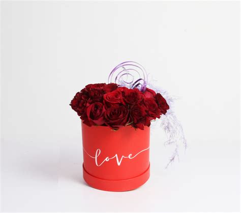 LOVE IN BLOOM - Intraflorame