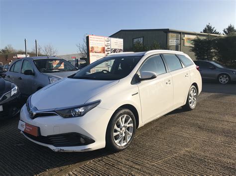 Toyota Auris Business Edition Hybrid Automatic Estate