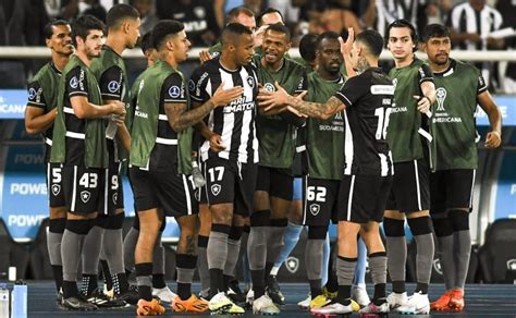 Escalação do Botafogo time dúvidas e desfalques contra o Vasco