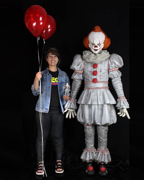 Pennywise Comes Home With New Life Size Replica By Neca