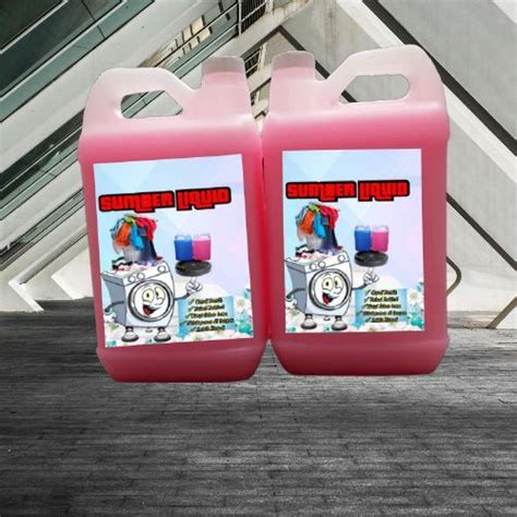 DETERJEN CAIR LAUNDRY PINK NETTO 5 LITER COCOK UNTUK IBU RUMAH TANGGA