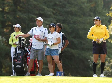 20歳の桑木志帆が1打差で初優勝逃し涙 禁酒中だった父と勝利の美酒はならず 国内女子ゴルフ写真ニュース 日刊スポーツ