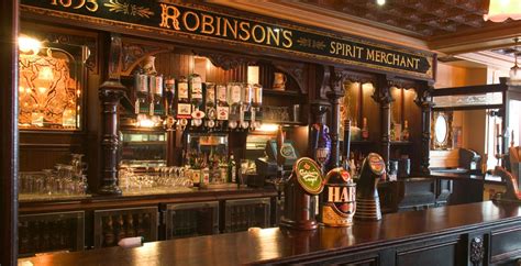 10 Pubs The Traditional Irish Pub Crawl In Belfast Ireland Before