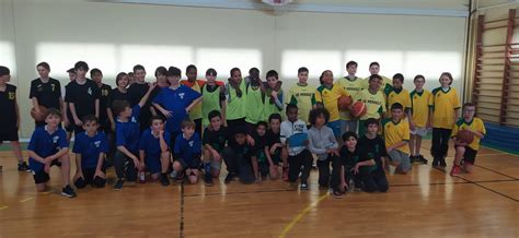 Comp Tition De Basket Inter Districts Coll Ge Rene Bernier