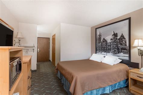 Super 8 by Wyndham Monroe WI | Monroe, WI Hotels