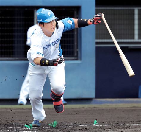 【日本ハム】ドラ2・進藤勇也が右中間二塁打＆好リードで猛アピール「感覚が良かった」 スポーツ報知