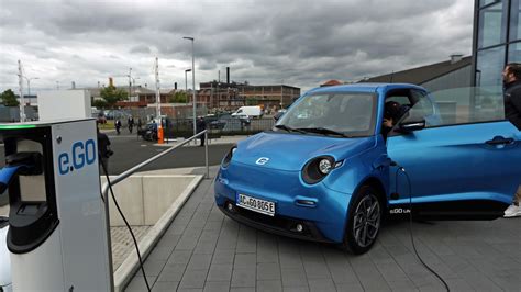 Start Up E Go Liefert Erste Fahrzeuge Aus Elektroautos Made In Aachen