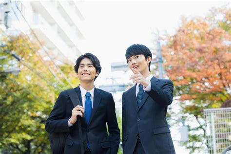 【25卒就活生が選ぶ】「就職人気企業」ランキングtop20！ 文系の第1位は「伊藤忠商事」【2023年最新調査結果】（1 5） 就職・転職