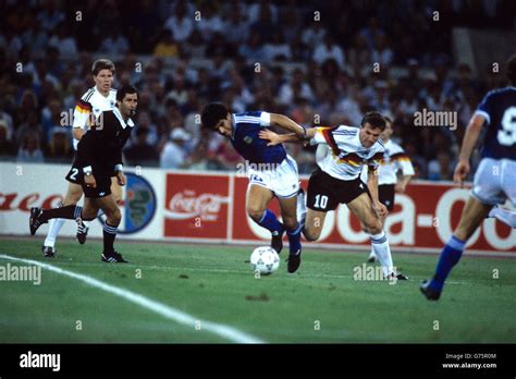 Maradona argentina world cup 1990 hi-res stock photography and images ...