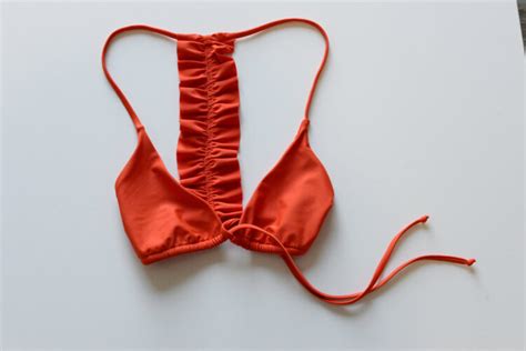 Hot Sexy Renee Reina Bikini Pics