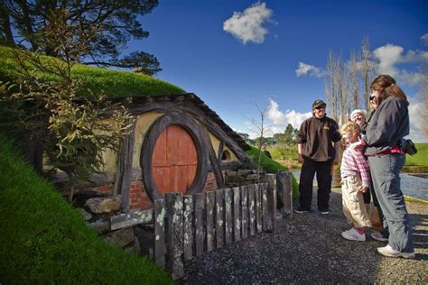 Hobbiton Movie Set And Farm Tour Rotorua