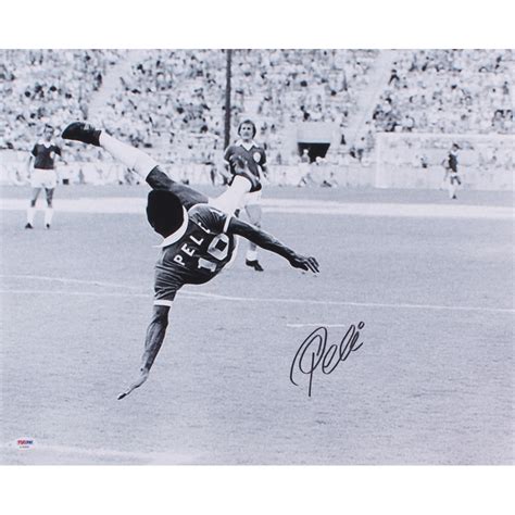 Pele Signed "Bicycle Kick" 16x20 Photo (PSA COA) | Pristine Auction