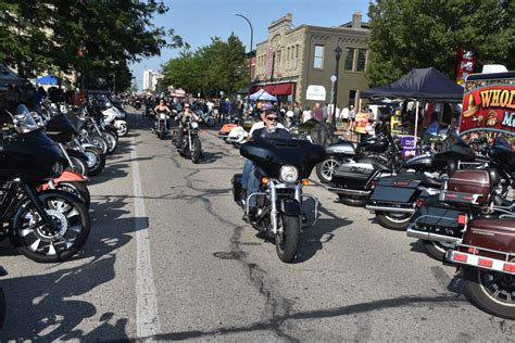 Michigans Bike Week Returns To The Lake Michigan Shoreline Of Muskegon