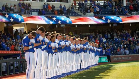 Photo Gallery Florida Gators Baseball Defeats Charleston Southern 16 2