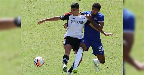 Raúl Jiménez hace su debut con Fulham en derrota Vs Chelsea