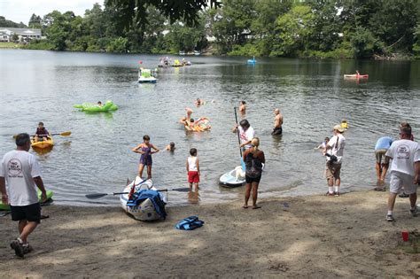 Neighbors Committed To Saving Sand Pond Cranston Herald