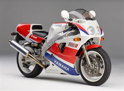 1989 FZR750R OW01 Communication Plaza Yamaha Motor Co Ltd