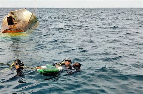 FISHERMEN DISTRESSED IN SOUTH EASTERN WATERS RESCUED BY NAVY Info Rain