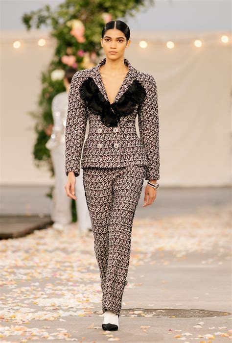 Chanel Haute Couture Springsummer 2021 Collection Pictures Popsugar