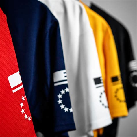 Official Livefit ®️ Apparel Livefitapparel • Instagram Photos And