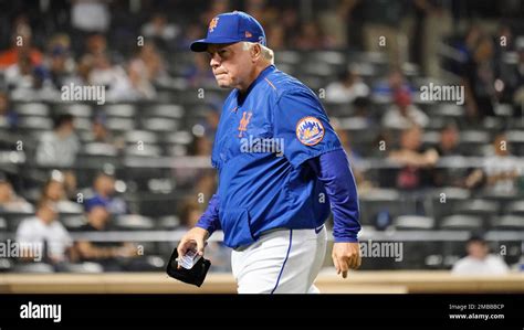 New York Mets Manager Buck Showalter During The Seventh Inning Of A