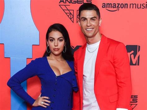 Georgina Rodr Guez Reacciona Con Canci N De Romeo Santos A Los Rumores