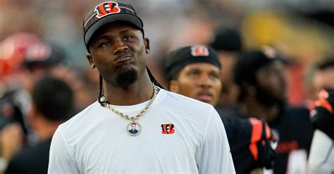 Bengals WR Tee Higgins Holds Himself Out Of Team Drills During Training