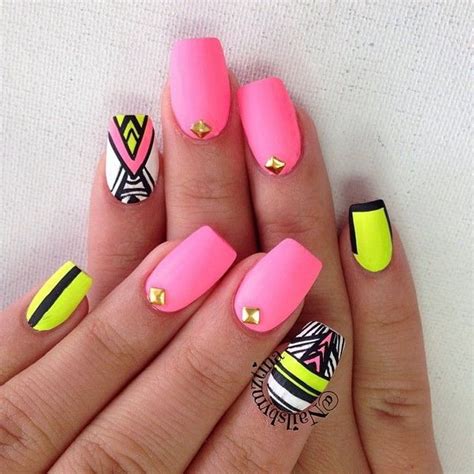 Pretty Neon Nail Art Designs for Your Inspiration 2022