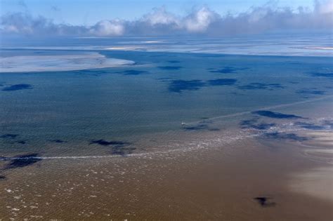 Luftaufnahme Cuxhaven Wattenmeer der Nordsee Küste bei Cuxhaven im