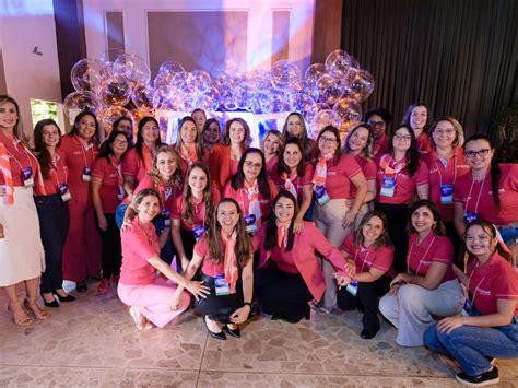 Comitê Mulher da Sicredi Centro Sul MS BA participa do Summit Mulher