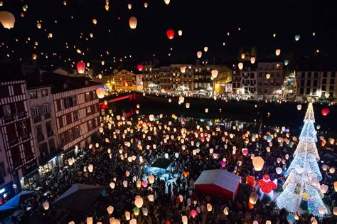 NAVIDADES EN BAYONA 2022 Sisters And The City