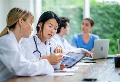 What Is A Medical Residency Uag Become A Doctor