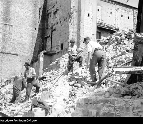 Aus Liebe Zu Warschau Die Weltweit Erste Rekonstruktion Einer Historischen Stadt — Der