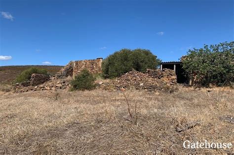 Hectare Plot Ruin In Odiaxere Lagos Algarve Algarve Property For Sale