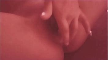 Rica peruana chibola de 20 añitos masturbandose dedeandose mojadita se corre XVIDEOS